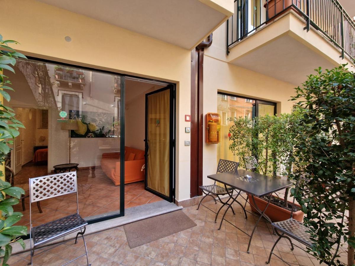 Apartment Degli Agrumi *